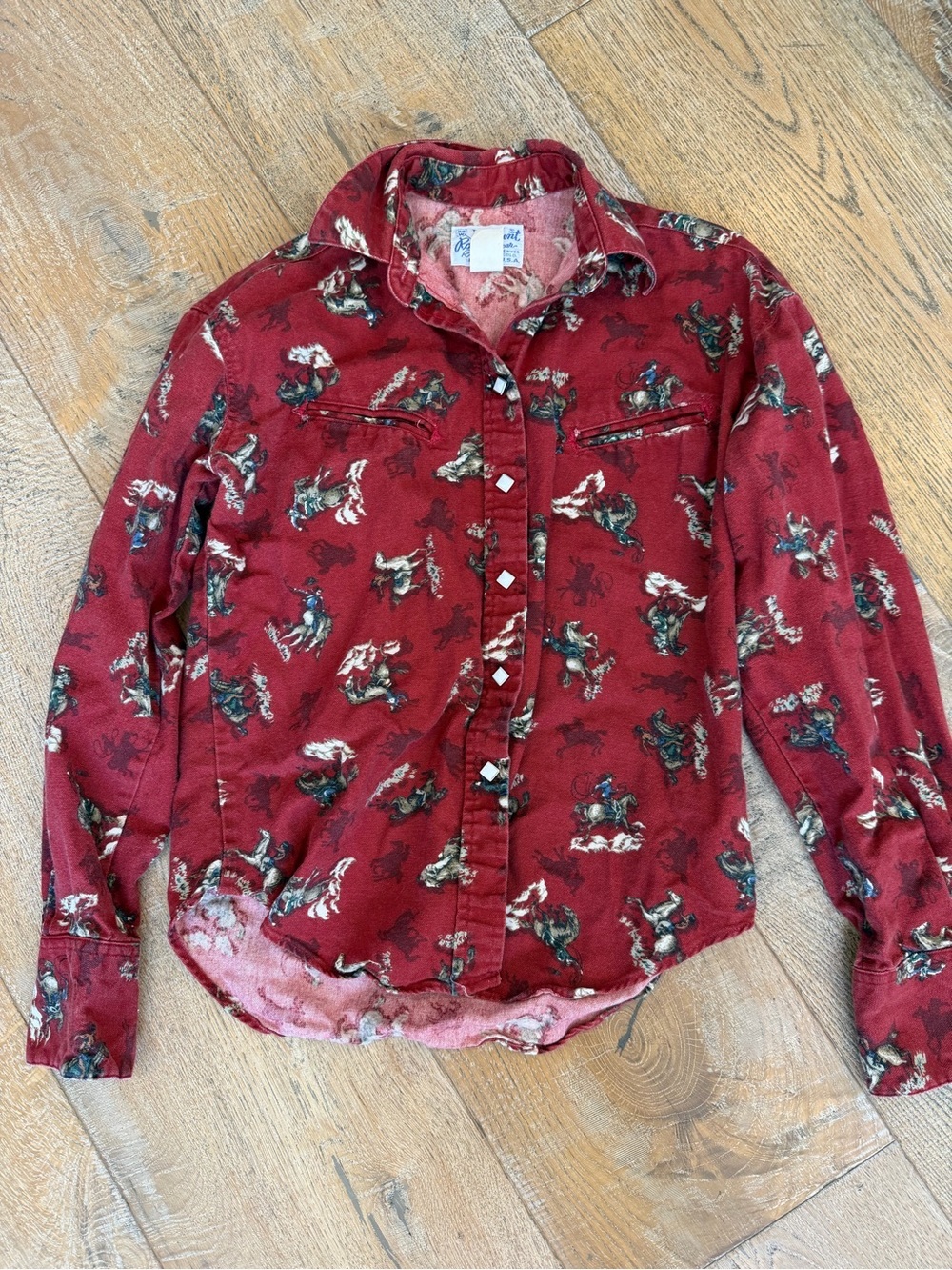 Rockmount Ranch Wear Red Floral Button-Up Shirt small